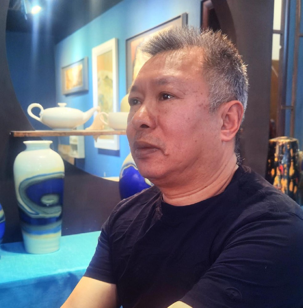 严维明（国瓷红叶画院高级画师）